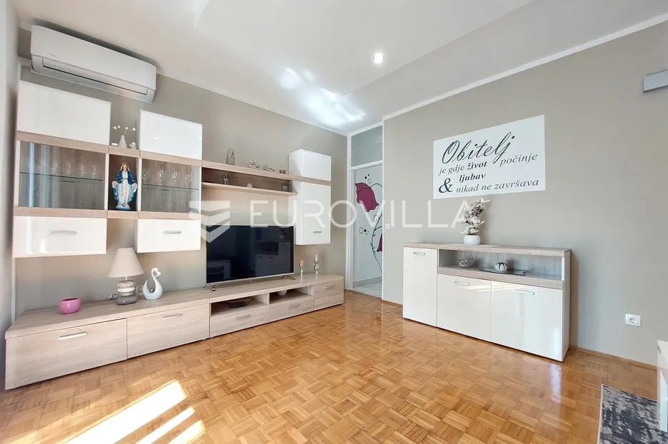Istra, Pula, dvosoban stan na Vidikovcu, 60 m² - Vidikovac