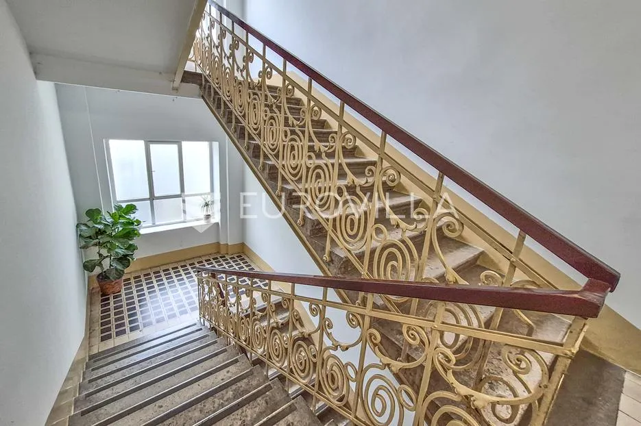 ilica poslovno, stambeni prostor 227.32 m² s parkingom - slika 18