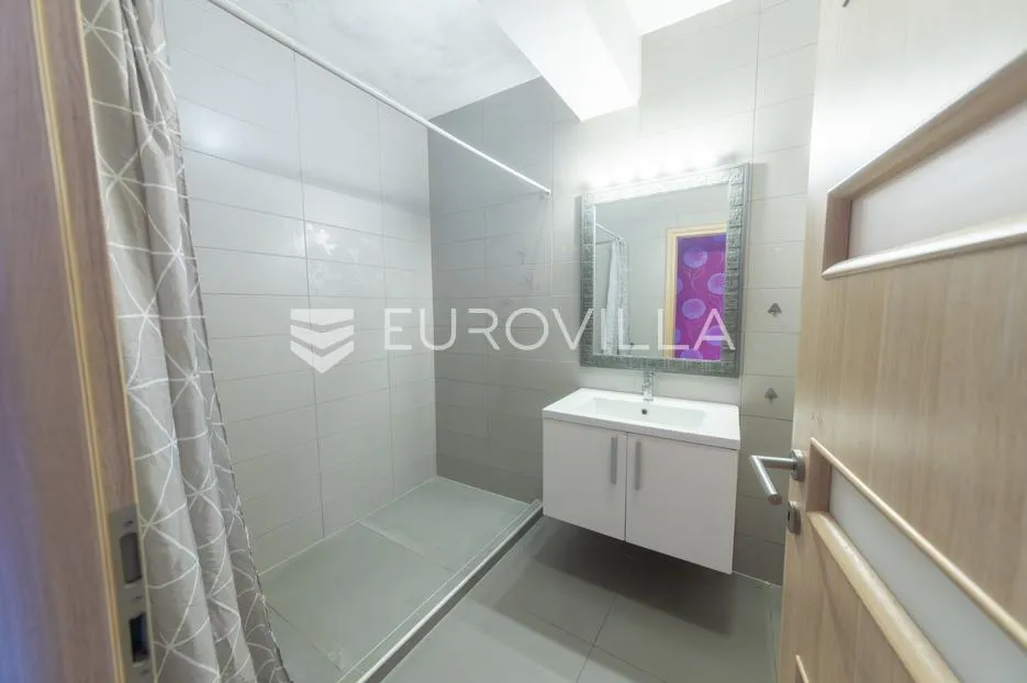 osijek, novi grad, 4 sobe penthouse 166 m² s garažom i liftom (moguće poslovni) - slika 10