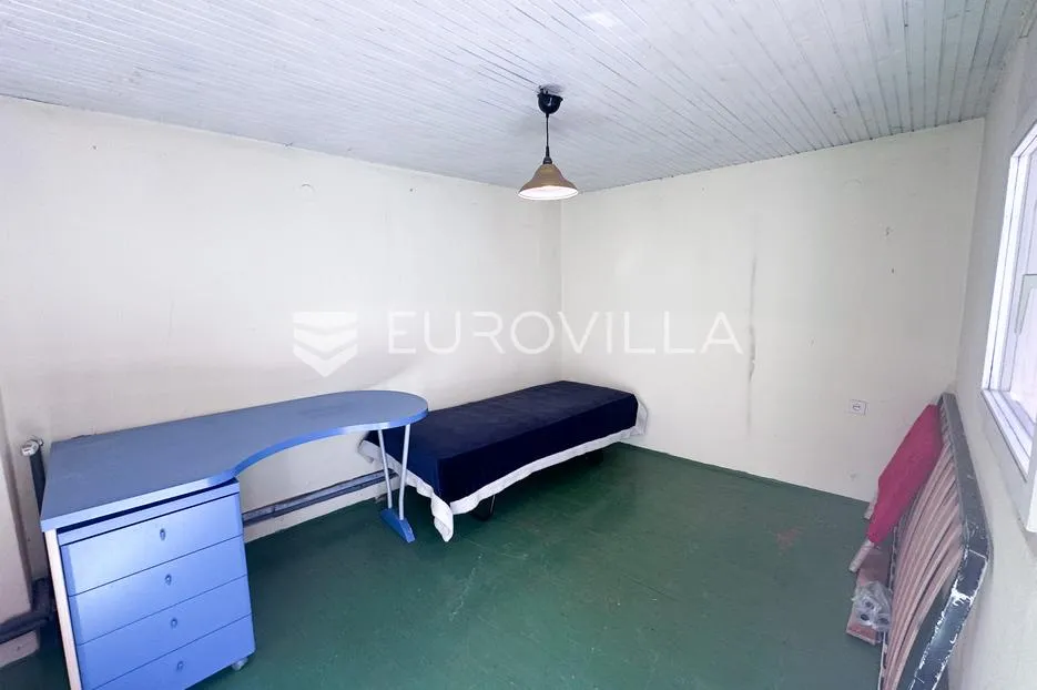 vinkovci, centar, 249.54 m² kuća na 3 etaže pomoćna zgrada te garaža - slika 21