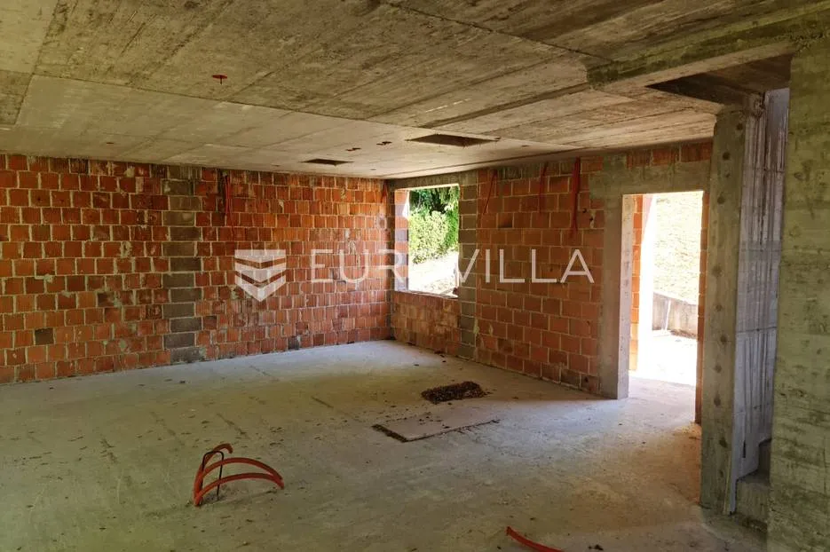 sveta nedelja, srebrnjak, roh bau vila nkp 400 m2 na zemljištu 4852 m2 - slika 15