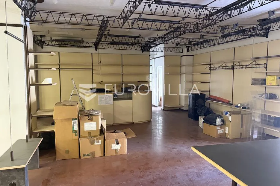 osijek, centar grada, najam poslovnog prostora, 82 m2 - slika 2