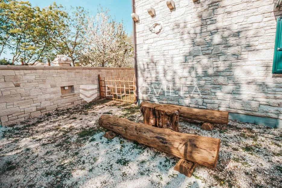 istra, hreljići, dugoročni najam kamene kuće 250 m² s bazenom 45 m² - slika 10