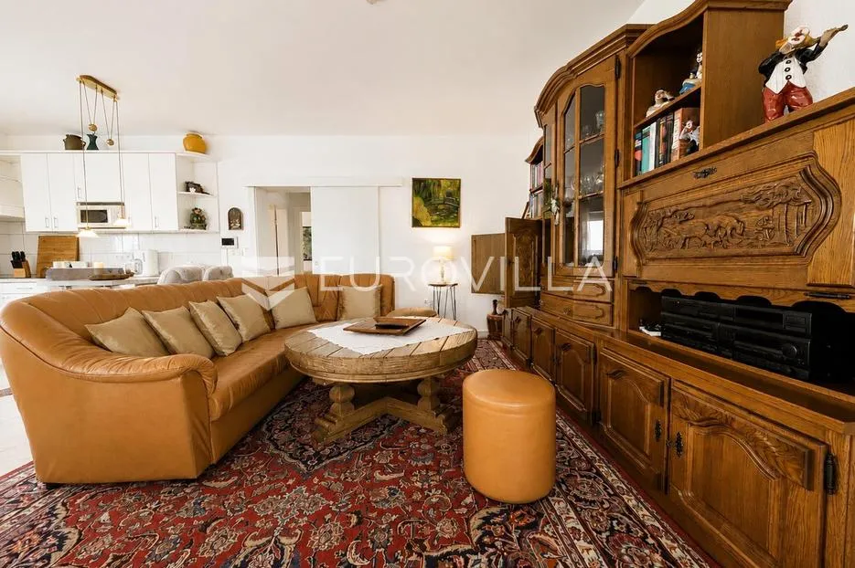 senj, četverosoban stan,155,85 m² s garžom i pogledom na more - slika 11
