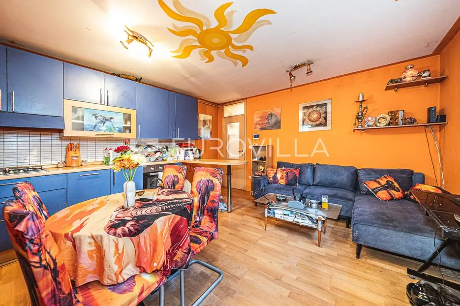 Zagreb, Vukomerec, funkcionalan trosoban stan 55 m² s parkirnim mjestom