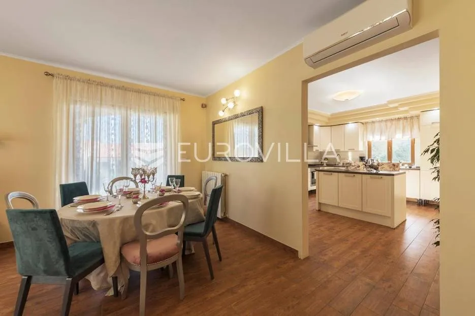 vodnjan, villa na mirnoj lokaciji s bazenom i vrtom - slika 16