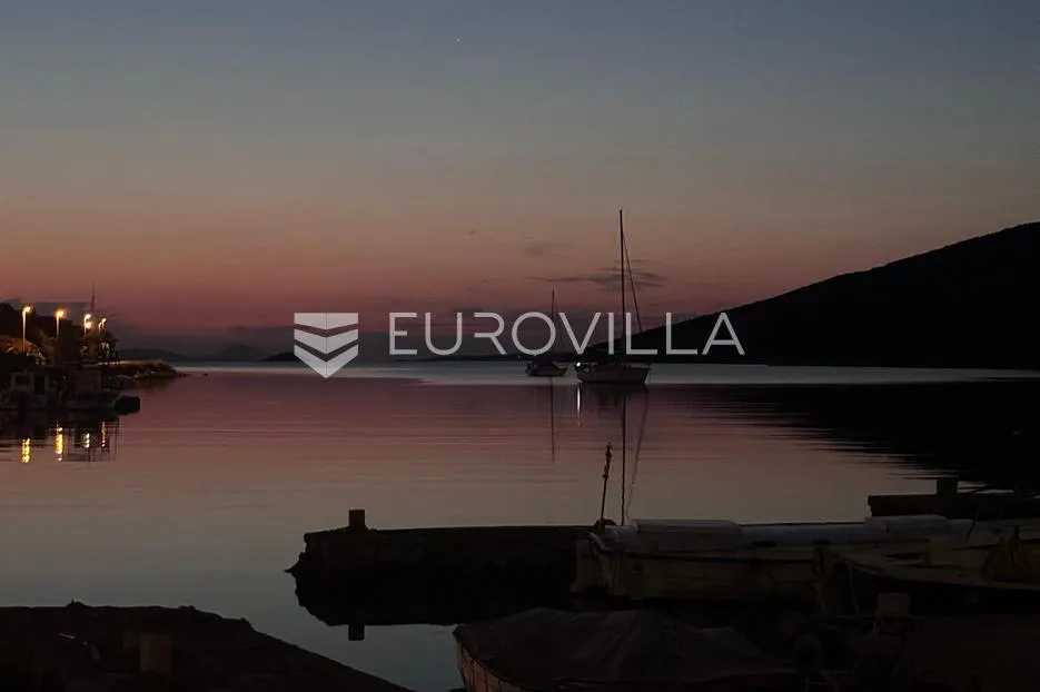 zadar, otok ist, građevinsko zemljište prvi red uz more - slika 6