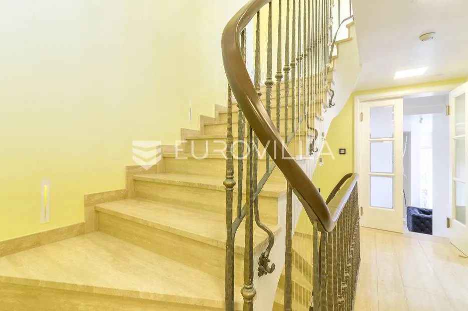 maksimir luksuzna obiteljska vila 600 m² - slika 27