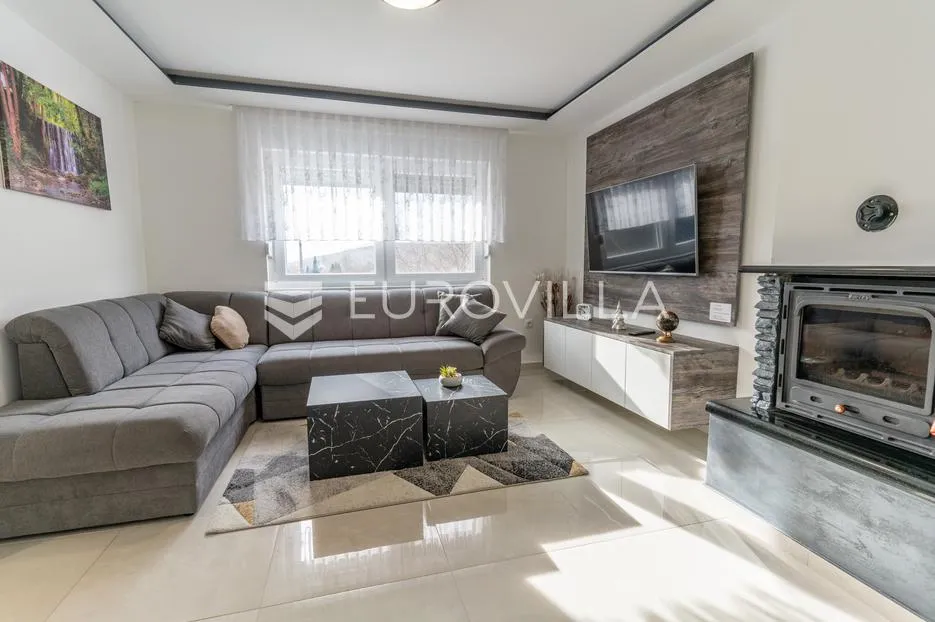 velika, vila za odmor na atraktivnoj lokaciji - slika 24