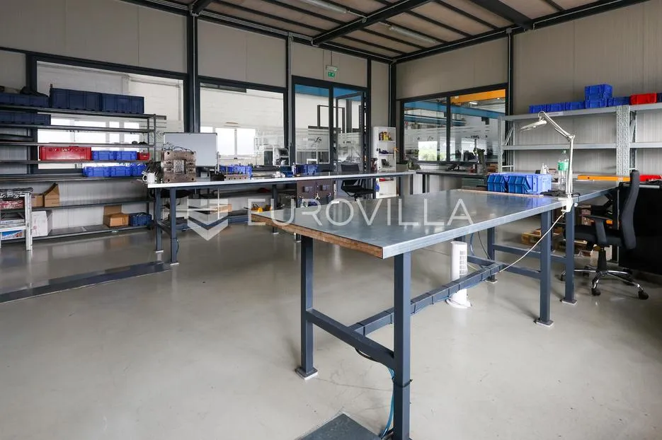 slavonski brod, industrijska zona, proizvodno, poslovna zgrada 1.250 m² - slika 17