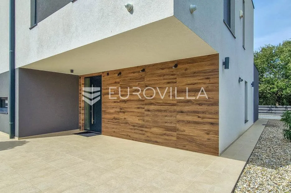 istra, luksuzna villa 276 m² s 4 spavaće sobe, bazenom i pogledom na more - slika 29