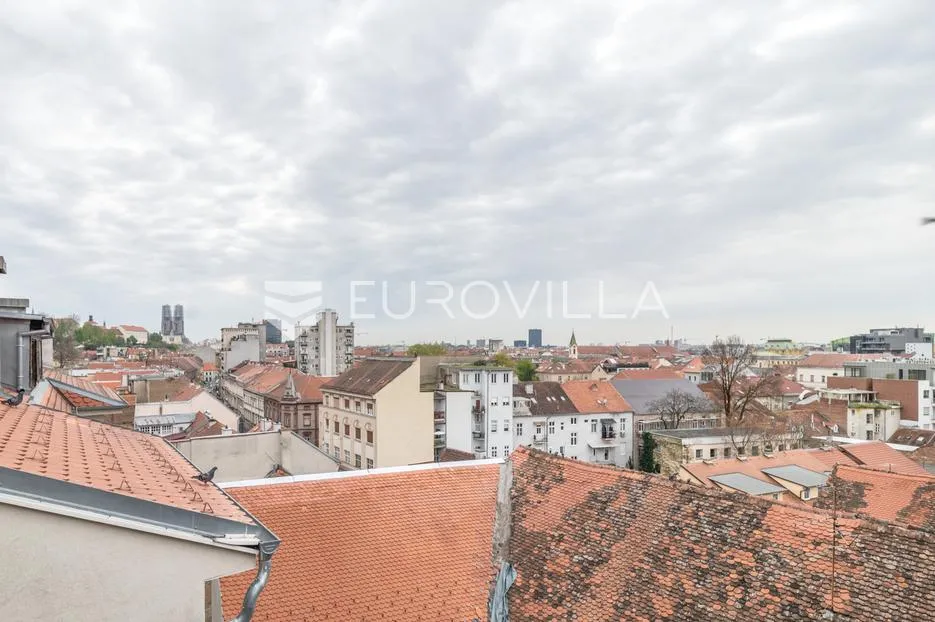 zagreb, britanski trg, dvoetažni stan za adaptaciju, 101 m² - slika 1