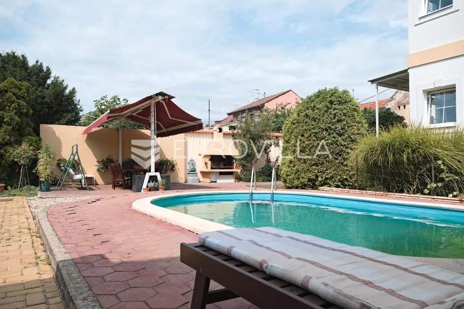 osijek, donji grad, adaptirana kuća s velikim potencijalom, 700 m², plac 947 m² - slika 6
