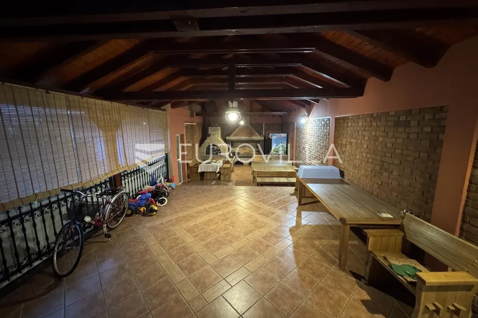 đakovo, centar, luksuzna kuća 470 m2 na izuzetnoj lokaciji - slika 44