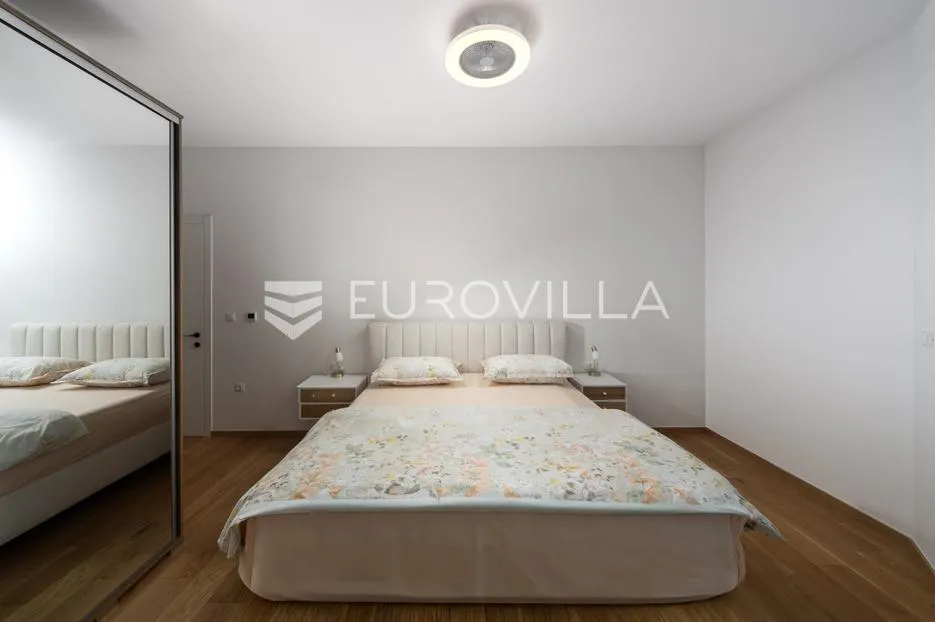 moderna vila u volmama, medulin, blizu mora s jedinstvenim bazenom - slika 29