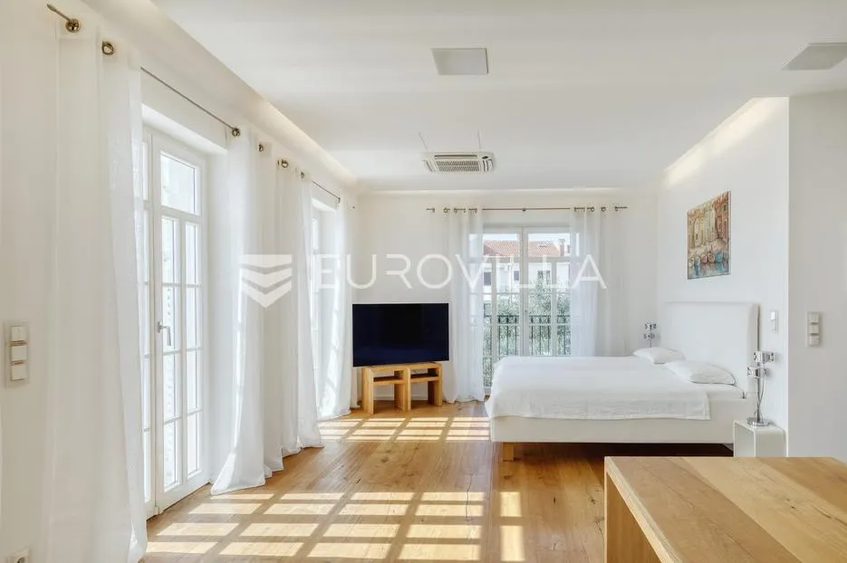 zadar, diklo, moderna i elegantna vila prvi red uz more - slika 30