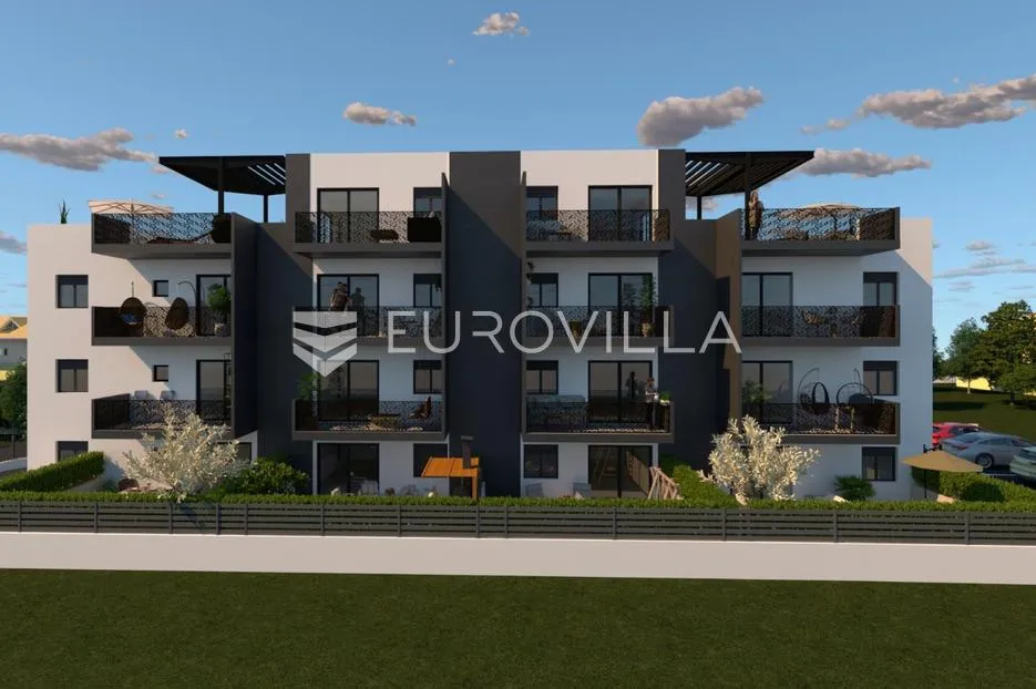 trogir, balancane, dvosoban penthouse neto korisne površine 71 m2 - slika 2