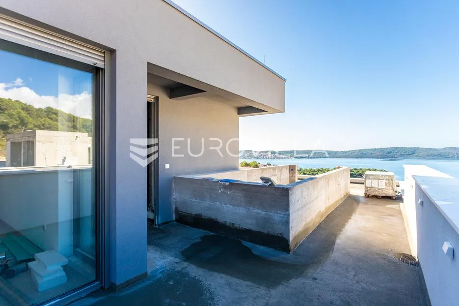 trogir, čiovo, ekskluzivan penthouse s privatnim bazenom - slika 19