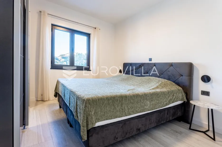 vodice, srima, dvosoban stan prizemlje, 50 metara od mora - slika 6