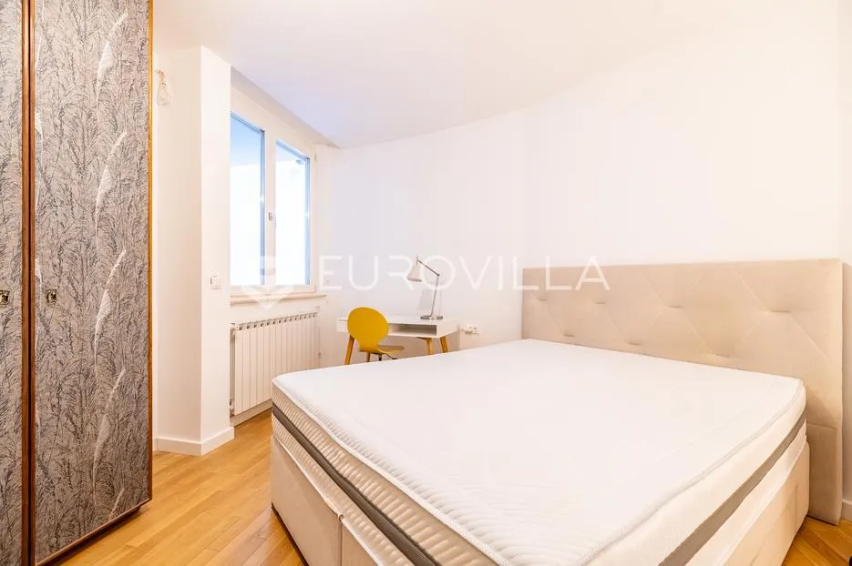 zagreb, maksimir, komforan šesterosoban stan/poslovni prostor 160 m² - slika 8