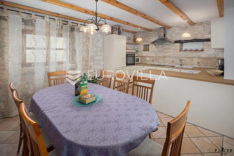 tinjan, prekrasna kamena vila u srcu istre - slika 6