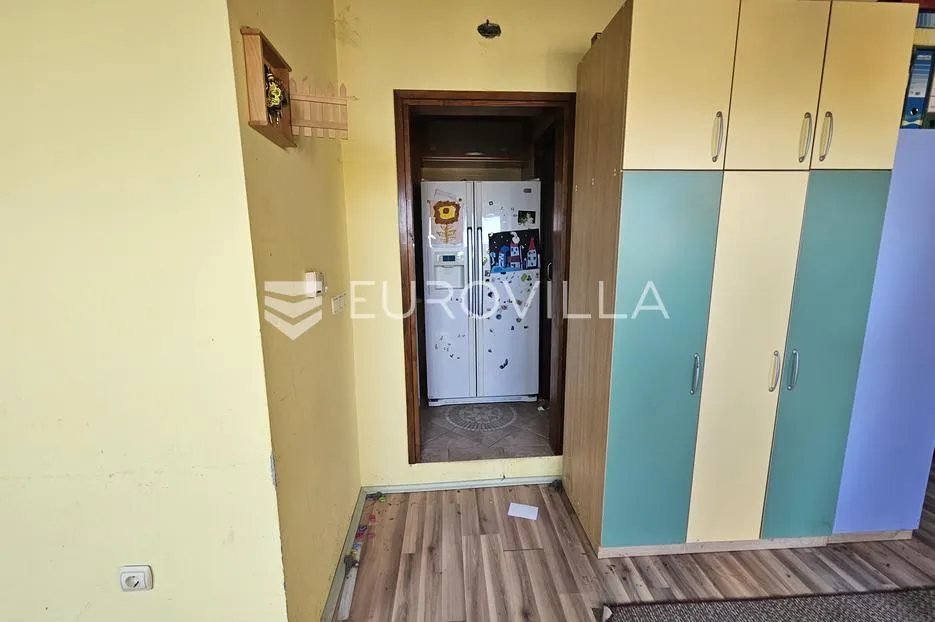 vinkovci, centar grada, trosoban stan, 70 m², 2. kat - slika 4