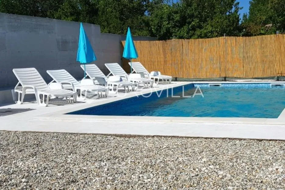istra, pula, moderna samostojeća vila s pogledom u zelenilo, mirna oaza - slika 12