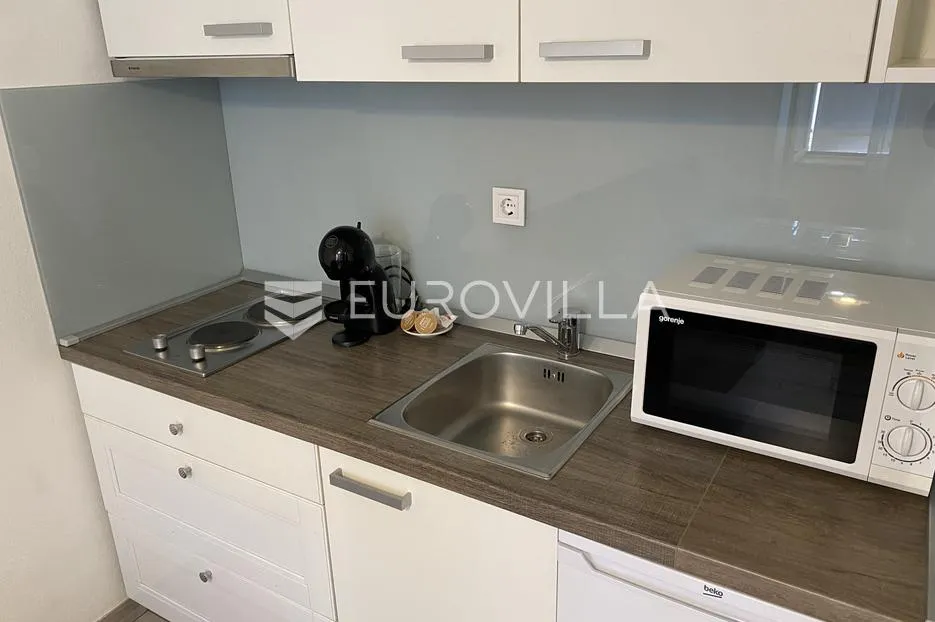 brač, milna, prekrasna kuća, 5 metara od mora - slika 26