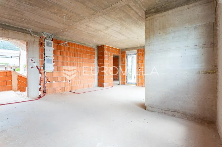 kaštel lukšić, trosoban penthouse s krovnom terasom i dva parkirna mjesta - slika 16