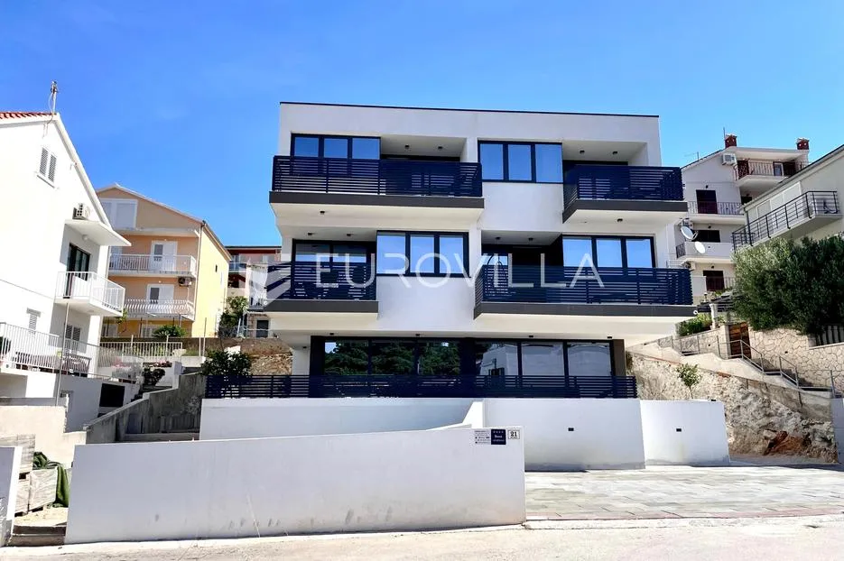 hvar, apartmanska vila sa pet uređenih apartmana - slika 71