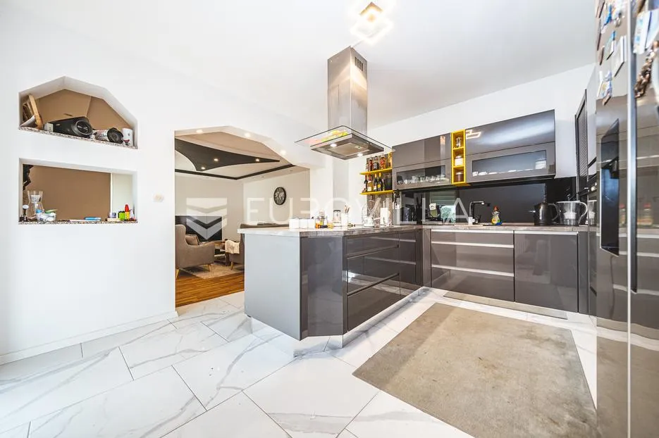 samobor okolica, donji desinec, moderna kuća 280 m2 na atraktivnoj lokaciji - slika 3