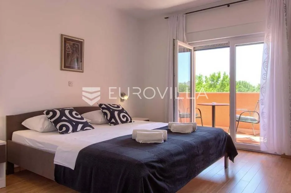 medulin, velika samostojeća kuća 360 m² s bazenom - slika 10
