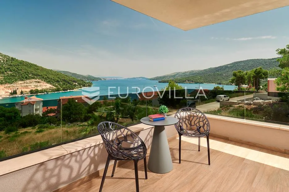 trogir - marina, luksuzna vila s bazenom i wellnessom - slika 18