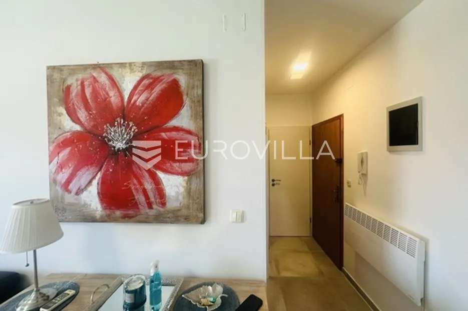 Istra, Medulin, elegantan i ugodsn stan 37 m², jedna spavaća soba, 500 m od mora