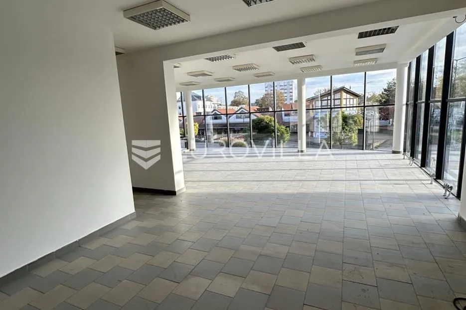 vukovar, centar, atraktivna poslovna zgrada na tri etaže - slika 21
