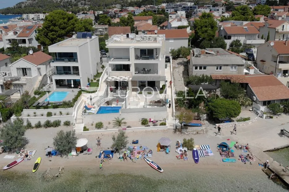 žaborić, prekrasan trosoban stan na samoj plaži, 121,99 m² - slika 34