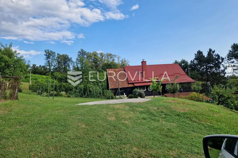 laduč, drvena kuća 183 m² na zemljištu 5.064 m² - slika 10