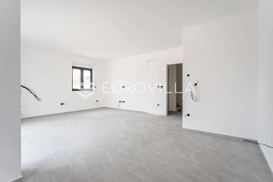 vodice, prostran dvosoban stan, 115,56 m² - slika 4