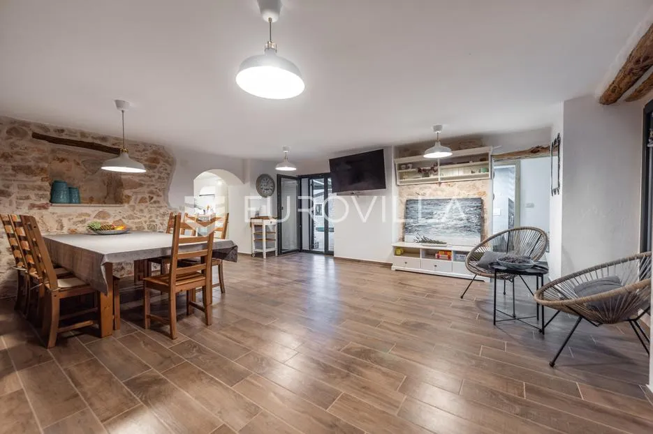 istra, umag, autentična istarska kamena kuća 260 m², okružena zelenilom, 1349 m² okućnice - slika 19