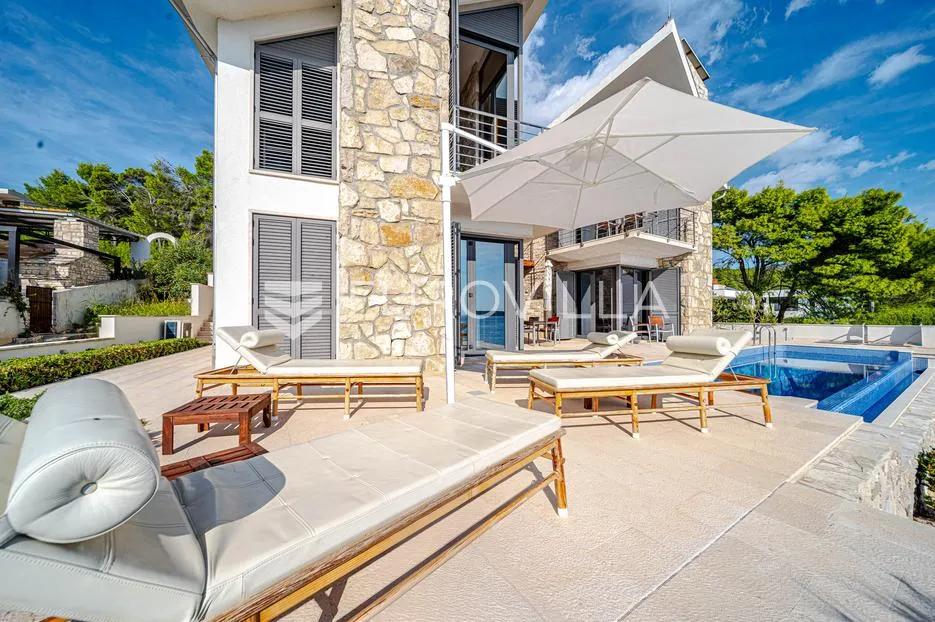 otok korčula, vela luka, villa prvi red uz more - slika 11