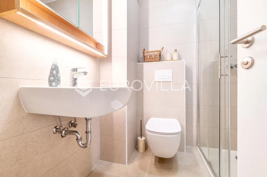 zagreb, savica, predivan trosoban stan površine 75 m² vanjsko parkirno mjesto - slika 6