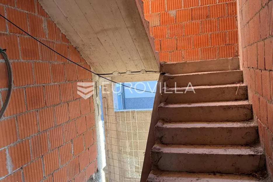 zadar, diklo – kuća u roh-bau fazi s 6 stambenih jedinica i otvorenim pogledom na more - slika 10