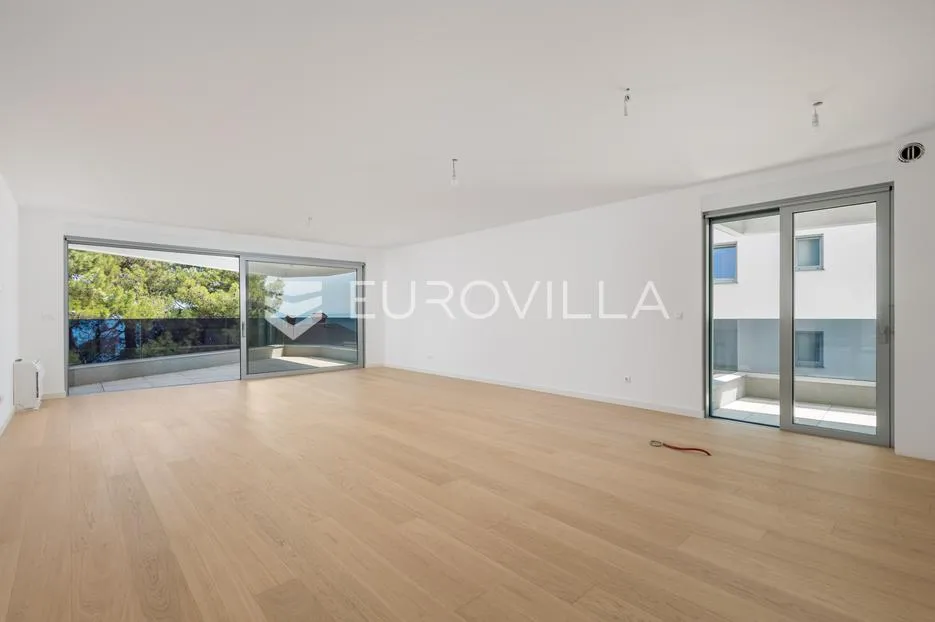 opatija, centar, višesoban stan u novogradnji s 4 parkirna mjesta nkp 247 m2 - slika 37