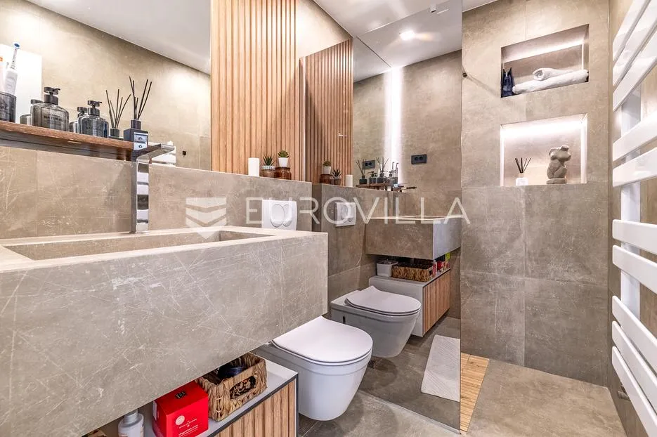 zagreb, jarun, luksuzno uređen trosoban stan 62 m² - slika 6