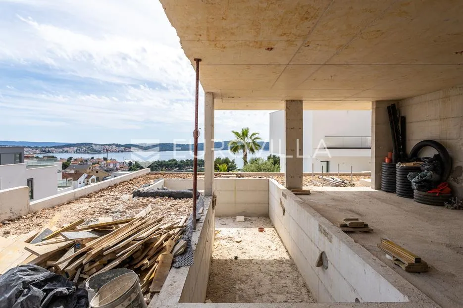 trogir, dvosoban stan u izgradnji površine 63.99 m² - slika 13