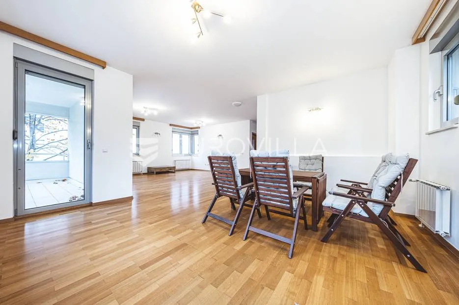 zagreb, jordanovac, prekrasan peterosoban stan 230 m2 s garažom i parkirnim mjestom - slika 6