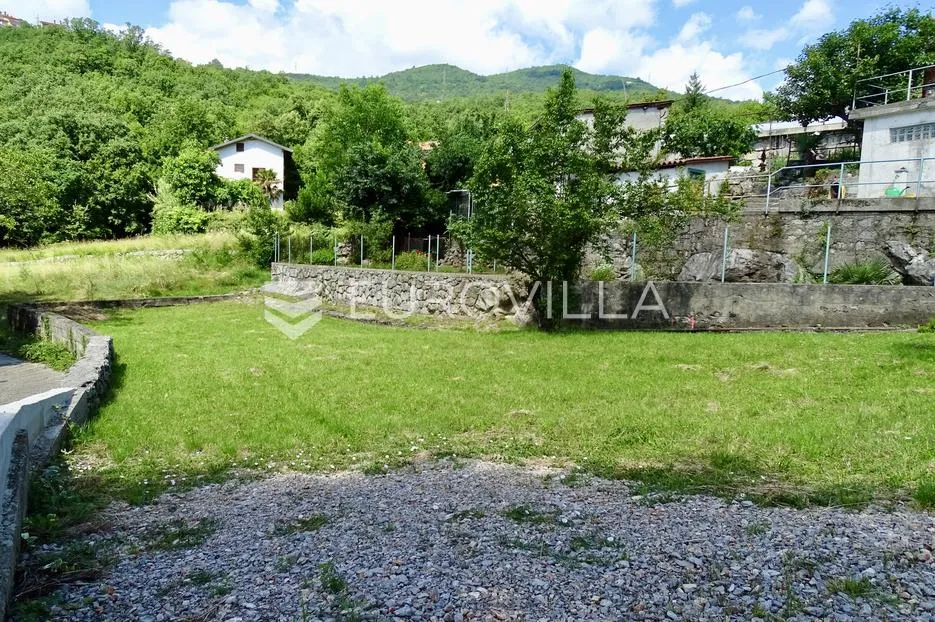 Opatija, Pobri, rijedak građevinski teren od 612 m²