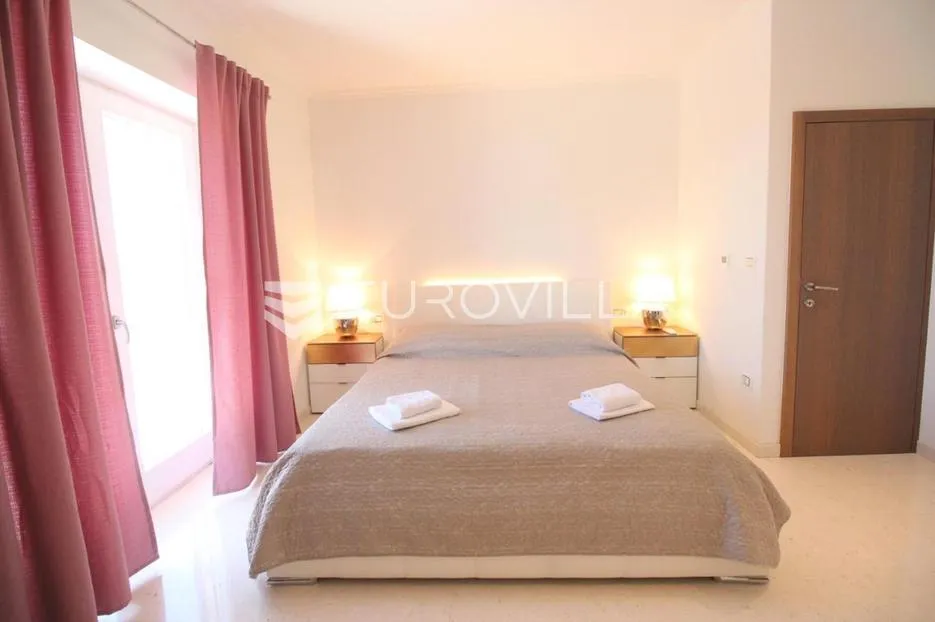 istra, kanfanar, prekrasna kuća 450 m² na velikom imanju od 1900 m² - slika 22