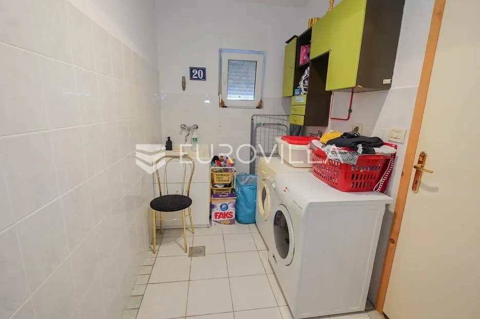 zadar, bokanjac, prostrana kuća površine 376 m² s velikim potencijalom - slika 28