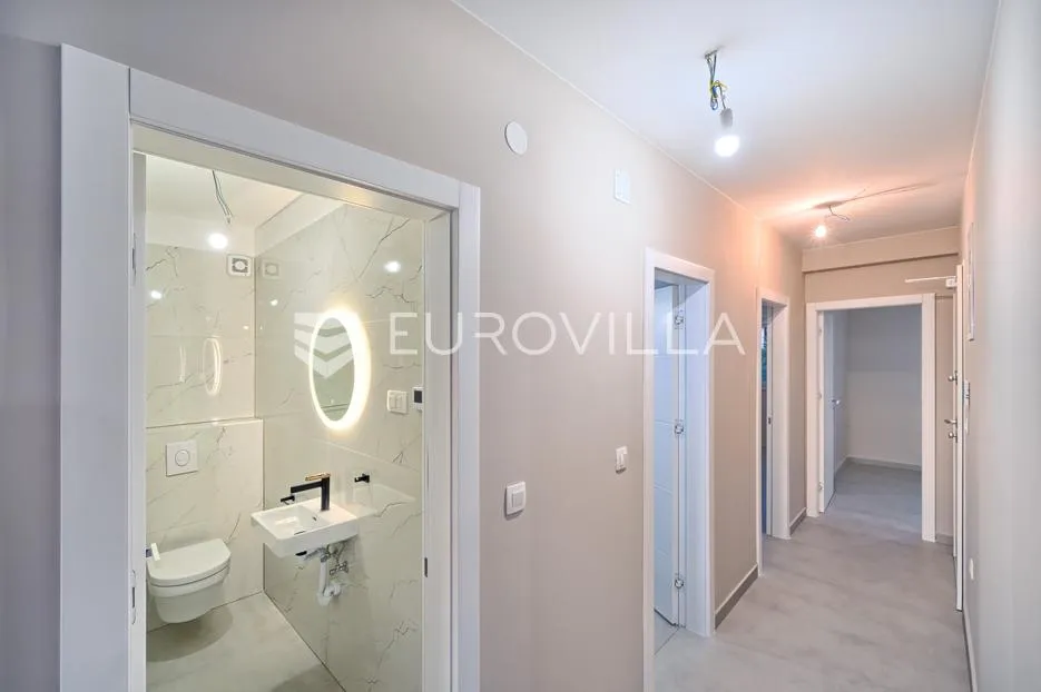 brodarica, četverosoban stan u novogradnji - slika 18